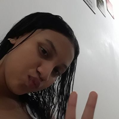 Profile Picture of Iris Barboza (@iri9s) on Twitter