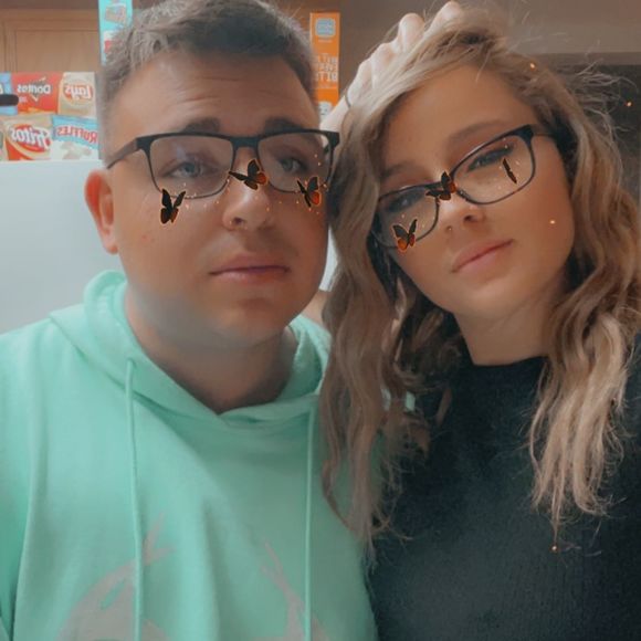 Profile Picture of Briannaa Pulido (@nicolepulido) on Poshmark