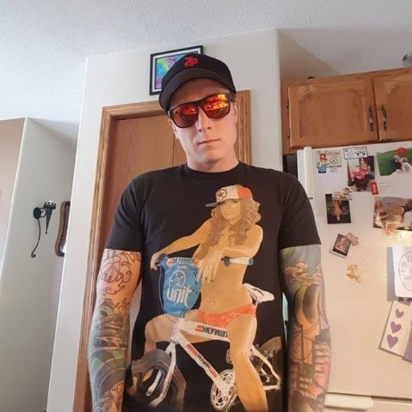 Profile Picture of Jesse Dejong (@jdejong65) on Poshmark