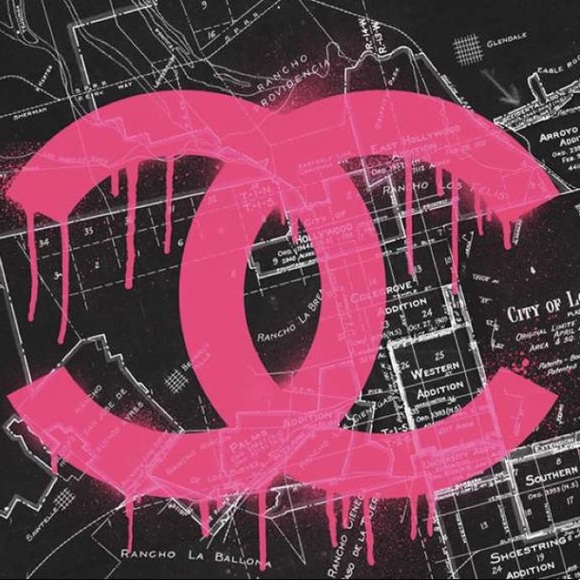 Profile Picture of Natalie Putzel (@natalie61204) on Poshmark