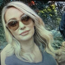 Profile Picture of Kimberly Hanna (@kimbeerenee) on Pinterest