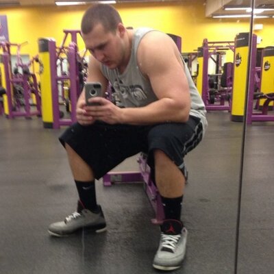 Profile Picture of Jesse Roberge (@TastyCracker12) on Twitter