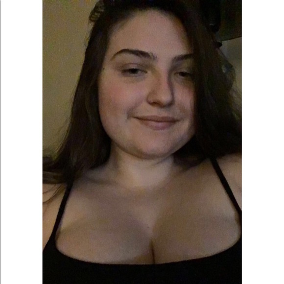Profile Picture of Kim Matson (@kim_matson) on Poshmark