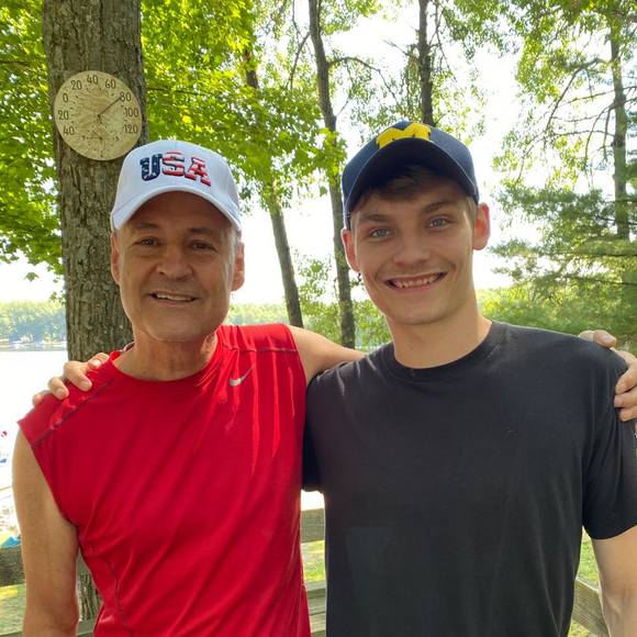 Profile Picture of Jason Stenquist (@jasonsteanky11) on Poshmark