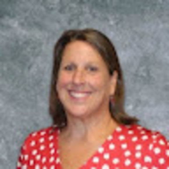 Profile Picture of Shirley Clayton-fiscus (@shirleyclayt909) on Poshmark