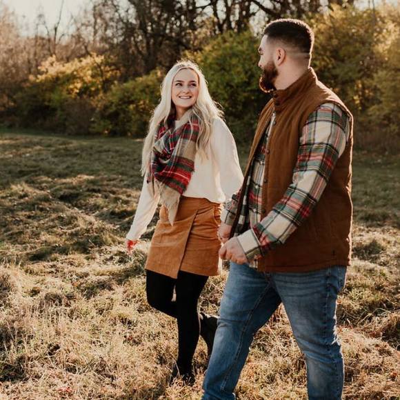 Profile Picture of Bree Kahkola (@breekahkola) on Poshmark