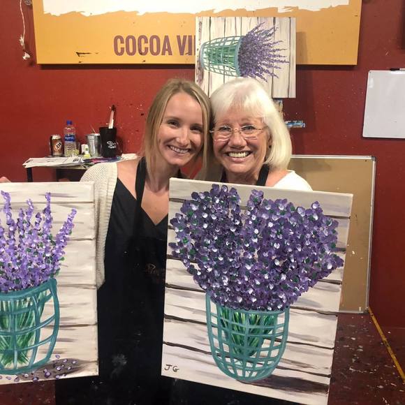 Profile Picture of Julie Grippando (@juliegripp47) on Poshmark