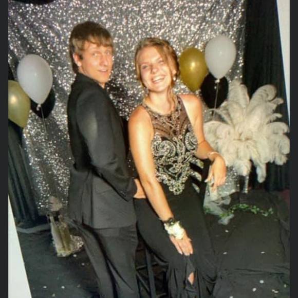 Profile Picture of Ellie Peruski (@benjilee) on Poshmark