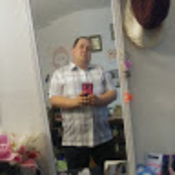 Profile Picture of Joe Pirone (@pironej89) on Poshmark