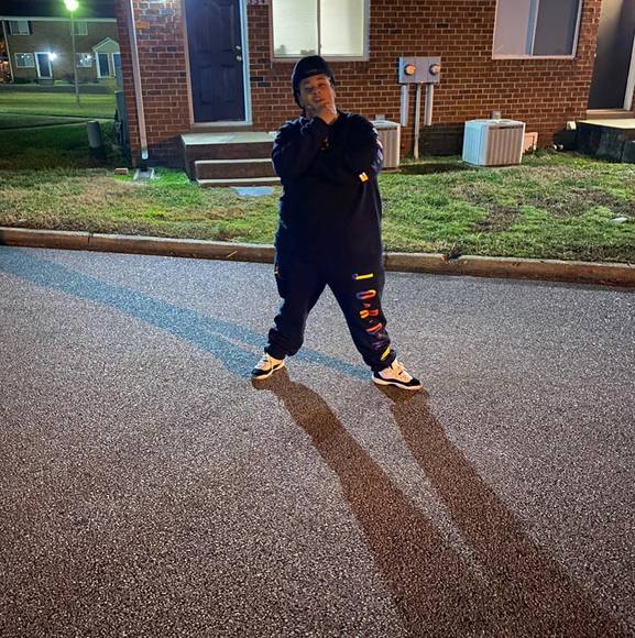 Profile Picture of Nicole Roberts (@rachelroberts16) on Poshmark