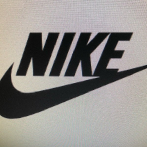 Zac Maslona - Poshmark Profile Picture of Zac Maslona (@zacmaslona) on Poshmark