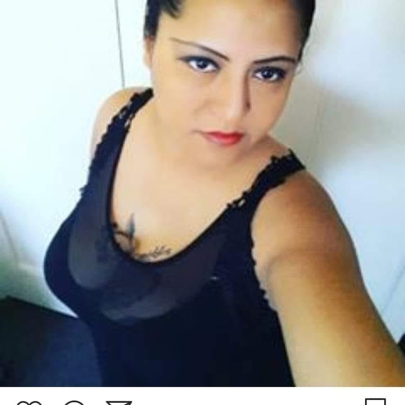 Profile Picture of Mayra Dugal (@mayradugal) on Poshmark