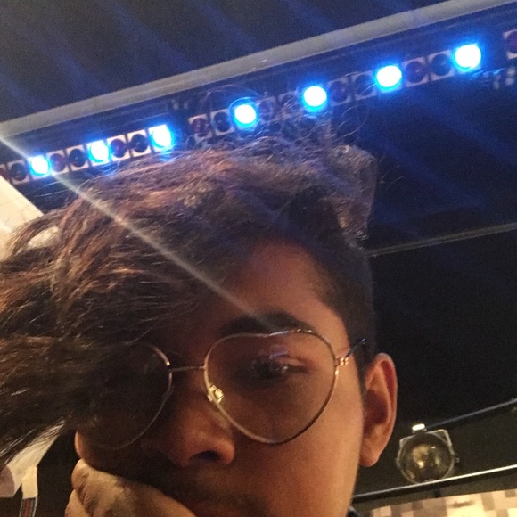 Profile Picture of Mario Zelaya (@locker_boy) on Poshmark