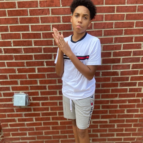 Profile Picture of Lawrence Riggs (@lawrence205) on Poshmark