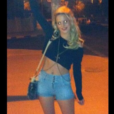 Profile Picture of Anne Glade (@@mckona) on Twitter