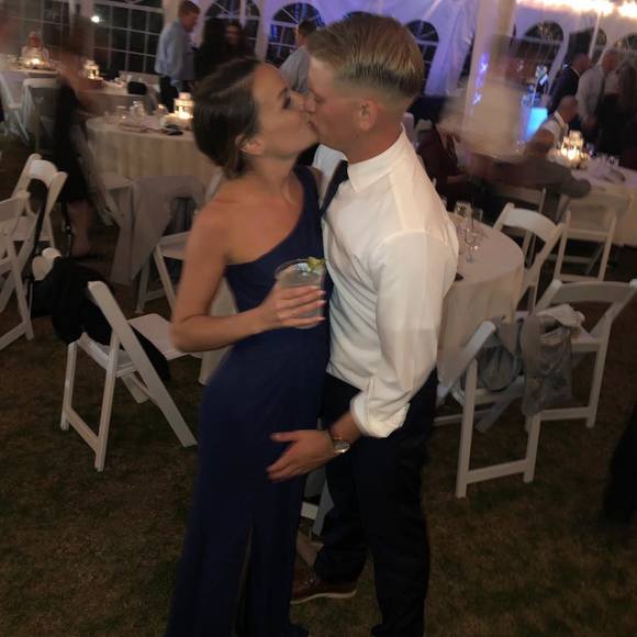 Haley Nelson - Poshmark Profile Picture of Haley Nelson (@haleynelson610) on Poshmark