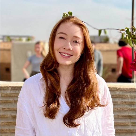 Profile Picture of Eleanor Knight (@ejk2006) on Poshmark