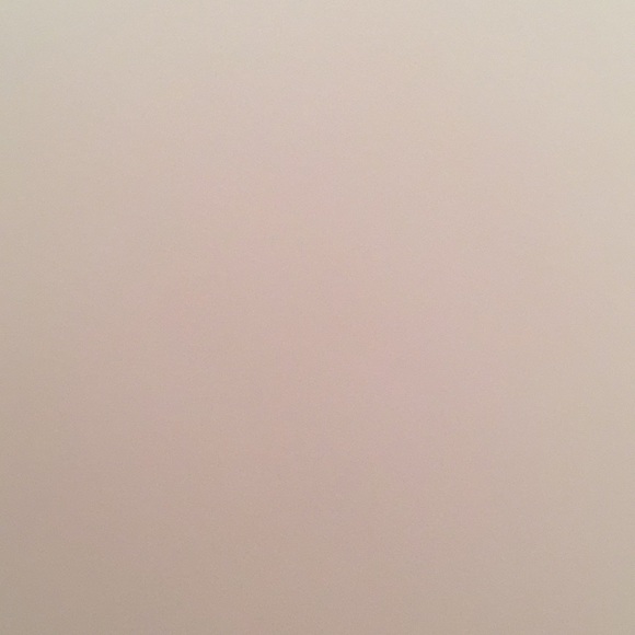 Profile Picture of Olivia Wojtunik (@owoj) on Poshmark