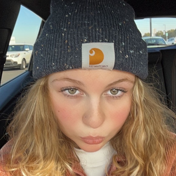 Profile Picture of Bianca John (@bianca_john) on Poshmark