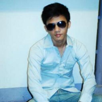 Profile Picture of John Cayabyab (@JohnCeeeee) on Twitter