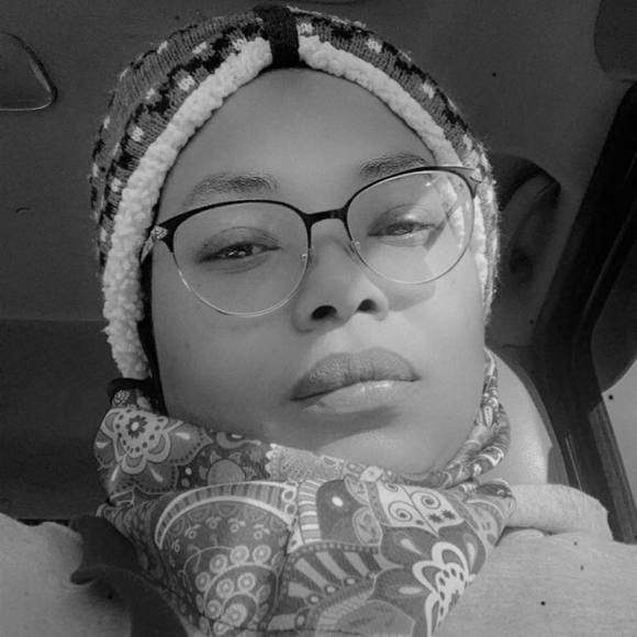 Profile Picture of Tylannalynnette Couts (@rhyne) on Poshmark