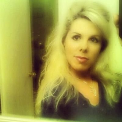 Profile Picture of Erin Nicks (@NicksErin) on Twitter