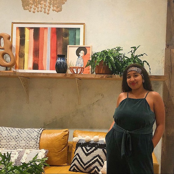 Profile Picture of Brianna Bishop (@bribishop18) on Poshmark