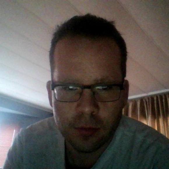 Profile Picture of Travis Dewmar (@kk8d) on Poshmark