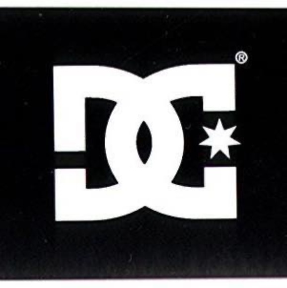 Profile Picture of Daniel Cervera (@danielcervera) on Poshmark