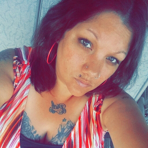 Profile Picture of Corey Lea (@coreylea89) on Poshmark