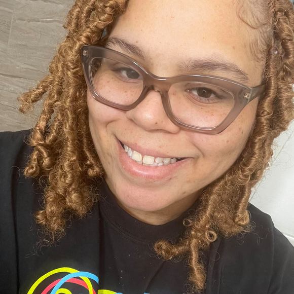 Profile Picture of Jevonta Holmes (@jevontah1) on Poshmark