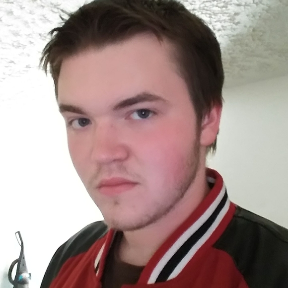 Profile Picture of Steven Mcclure (@stov3n) on Poshmark