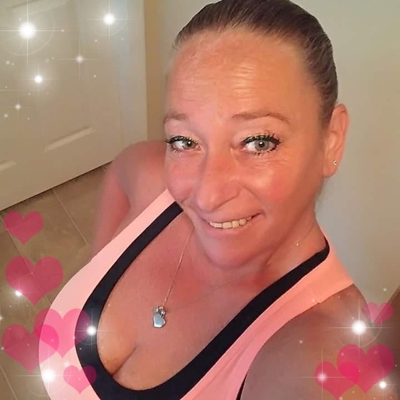 Profile Picture of Jodi Olmsted (@jodes7565) on Poshmark