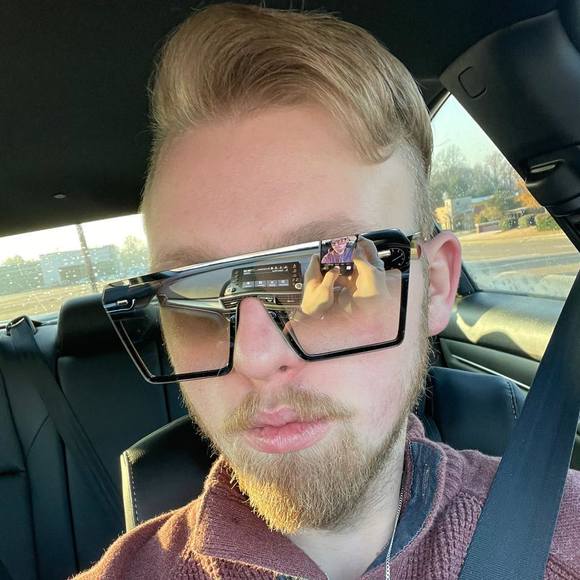 Profile Picture of Cody Wildeman (@wildman95) on Poshmark