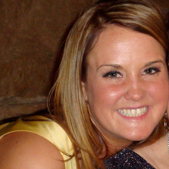 Profile Picture of Johanna Liperote (@jliperote) on Poshmark