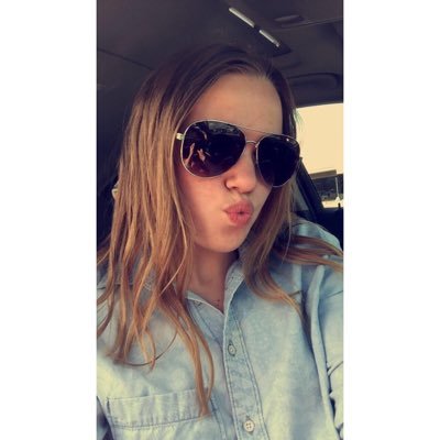 Profile Picture of Alexa Fischer (@alexafischer55) on Twitter