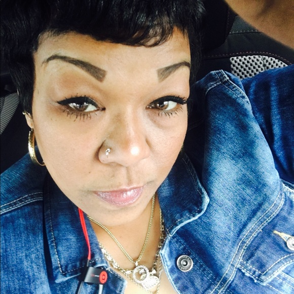 Profile Picture of Ruby Goudelock (@chinadoll545) on Poshmark