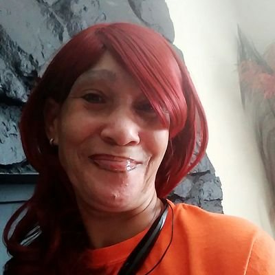Profile Picture of Sherri Mitchell (@SherriM87291177) on Twitter