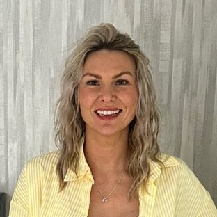 Profile Picture of Amy (@athomewithamyandh) on Tiktok