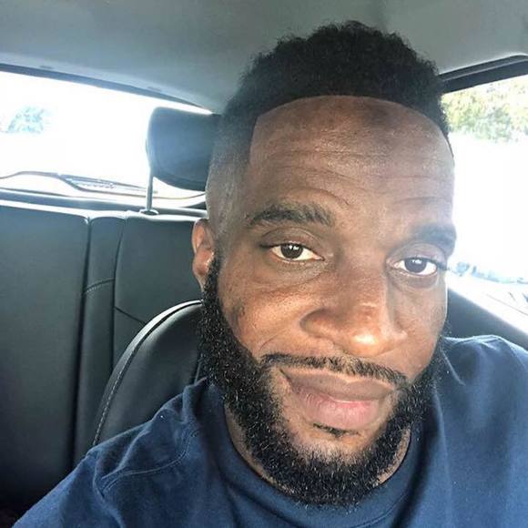 Profile Picture of Tyrone Holmes (@twinn_305) on Poshmark