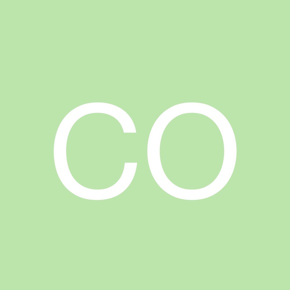 Profile Picture of Christine Oddo (@beautyceo) on Poshmark