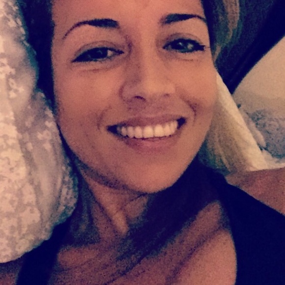 Profile Picture of Daniela Calderon (@danielac805) on Poshmark