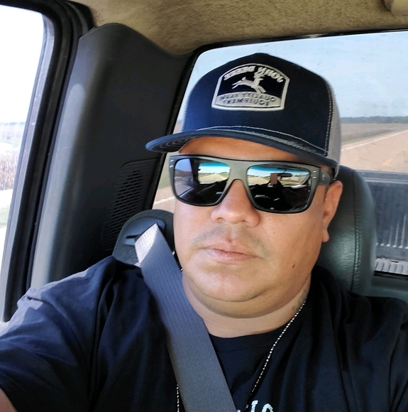 Profile Picture of Silvio Hurtado (@silviohurtado) on Poshmark