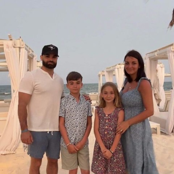 Profile Picture of Chris Delorme (@chrisdelorme27) on Poshmark