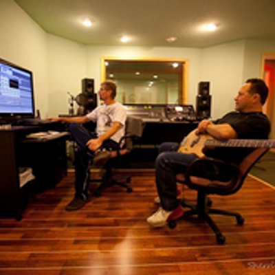 Profile Picture of Larry Lees (@FranzandLarry) on Twitter