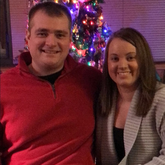 Profile Picture of Jessica Meyer (@jlboehm24) on Poshmark