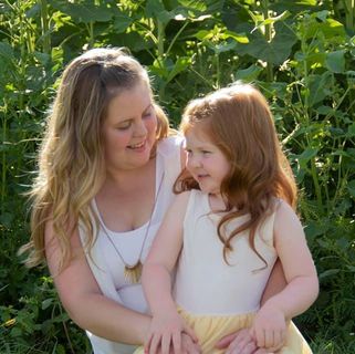 Profile Picture of Amy McLallen (@amy.wearing) on Facebook