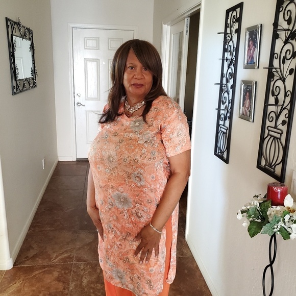 Profile Picture of Kim Adams (@teamtruckers) on Poshmark