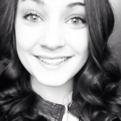 Profile Picture of Mariah Colbert (@CariahMolbert) on Twitter