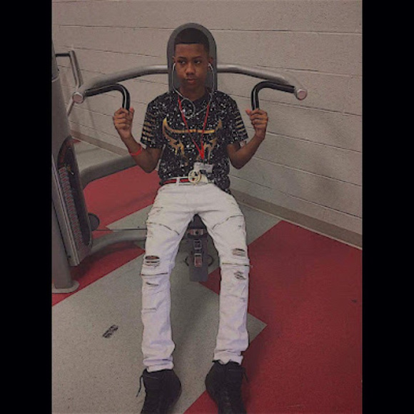 Profile Picture of Rene Rodriguez (@renerodrigue446) on Poshmark